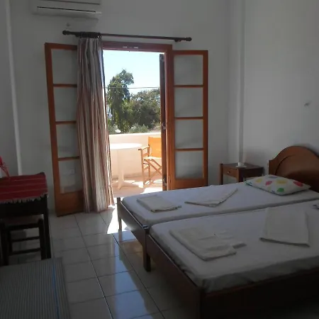 Discover Santorini Apartment Kamári